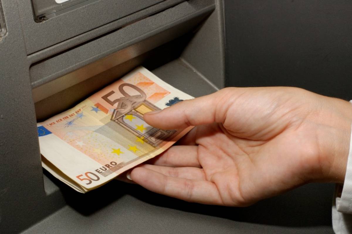 Banconote allo sportello