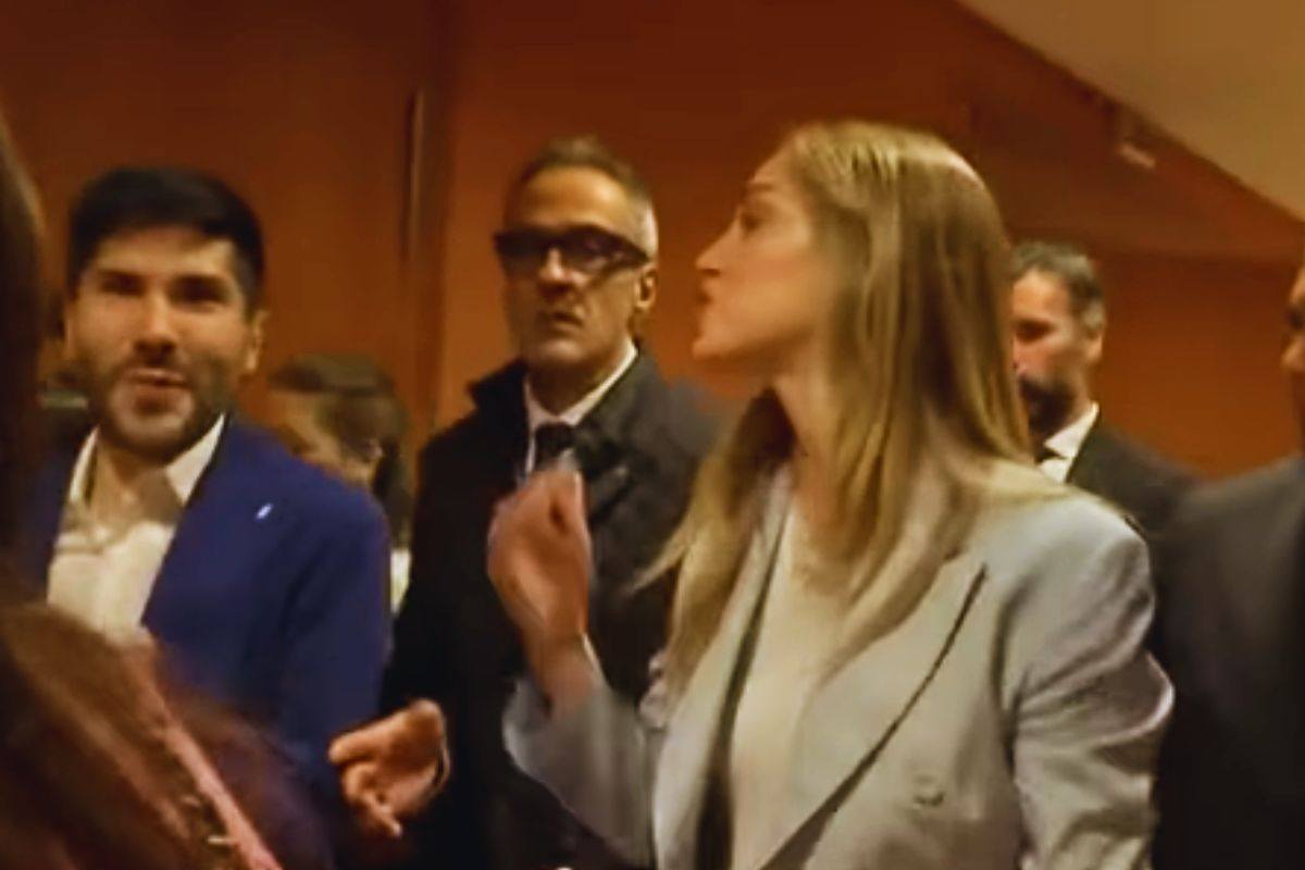 La Ferragni si irrita con il giornalista