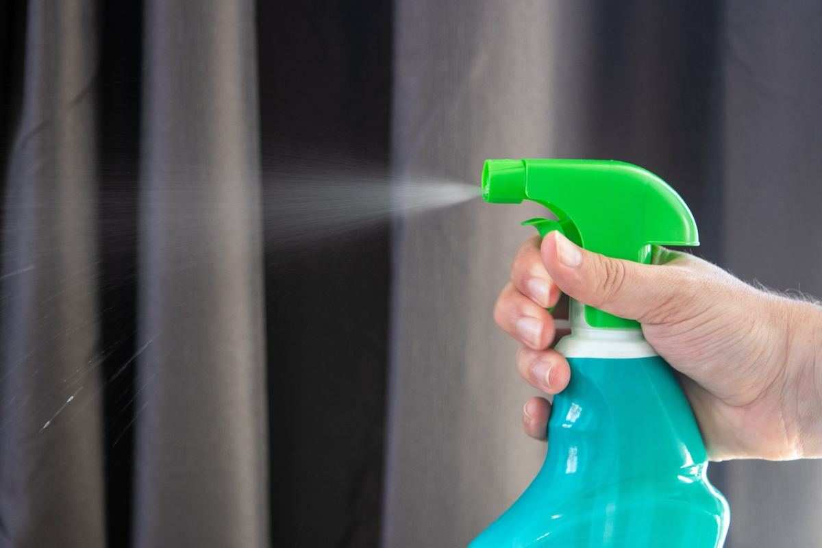 Spray antipolvere