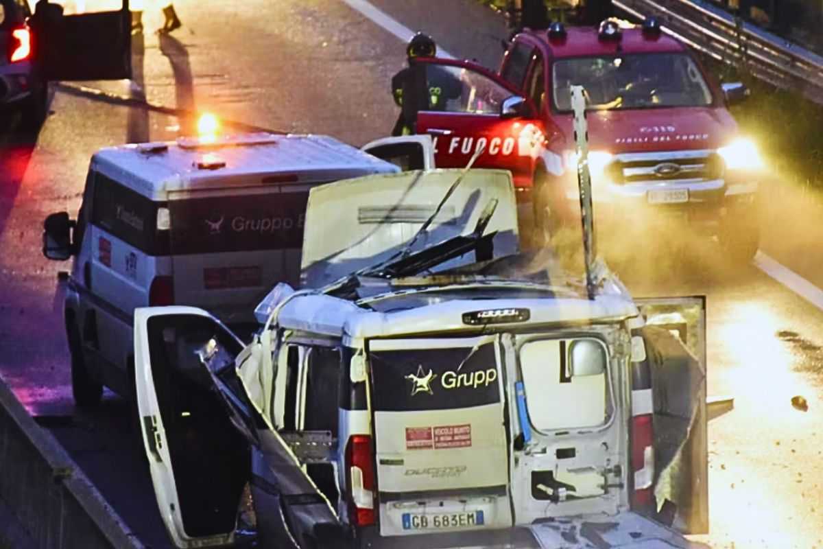 Vigili del Fuoco per spegnere l'incendio