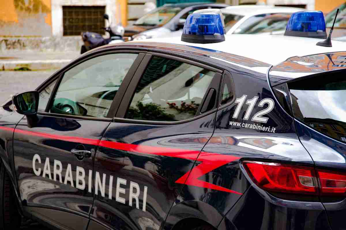 auto dei carabinieri
