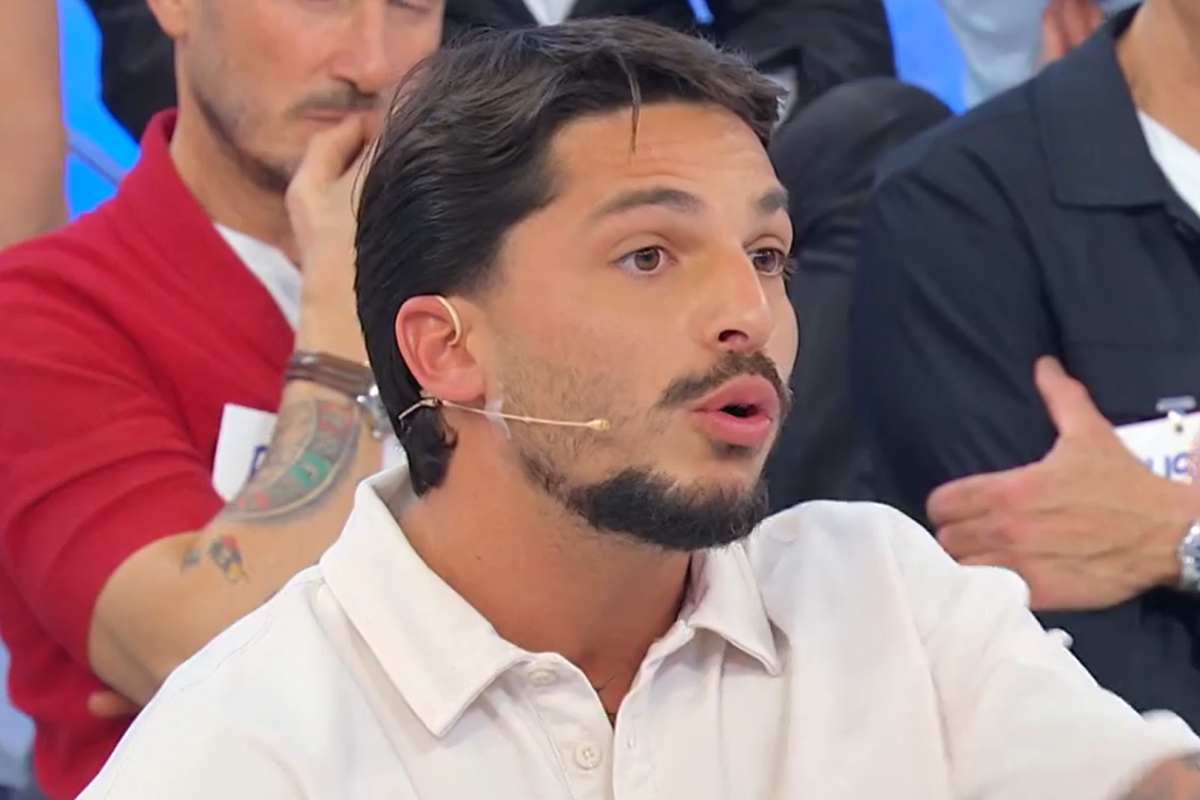 Uomini e Donne lutto