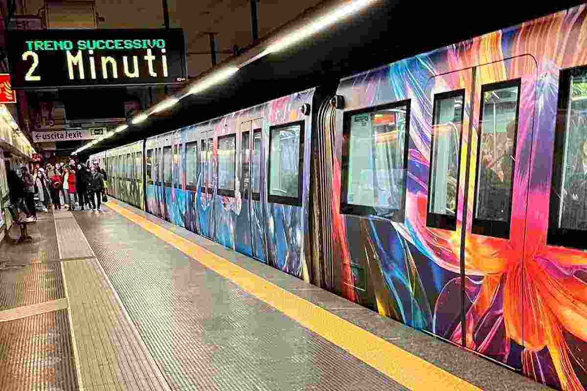 Muore sotto un treno