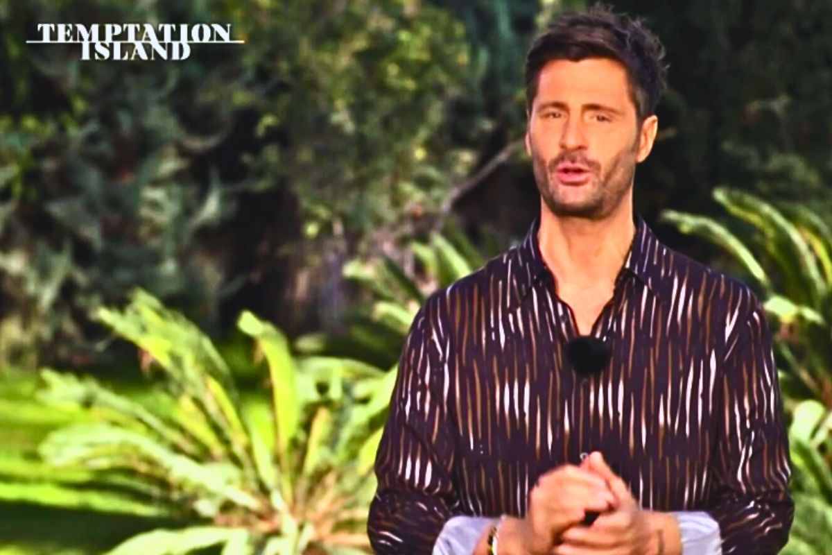 Il conduttore Filippo Bisciglia
